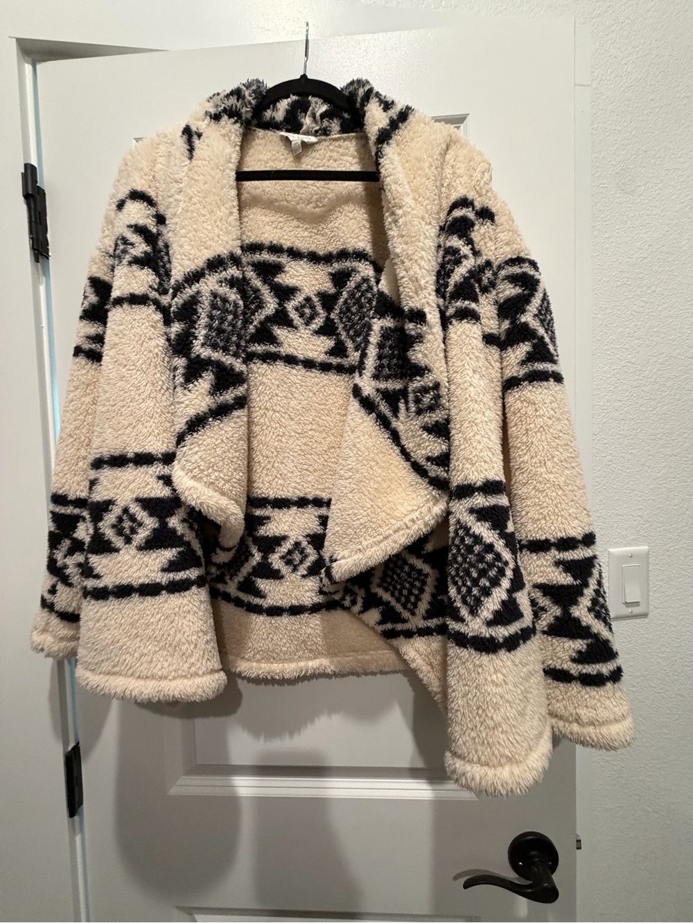 Lucky Brand Cream and Black Patterned Teddy Jacket